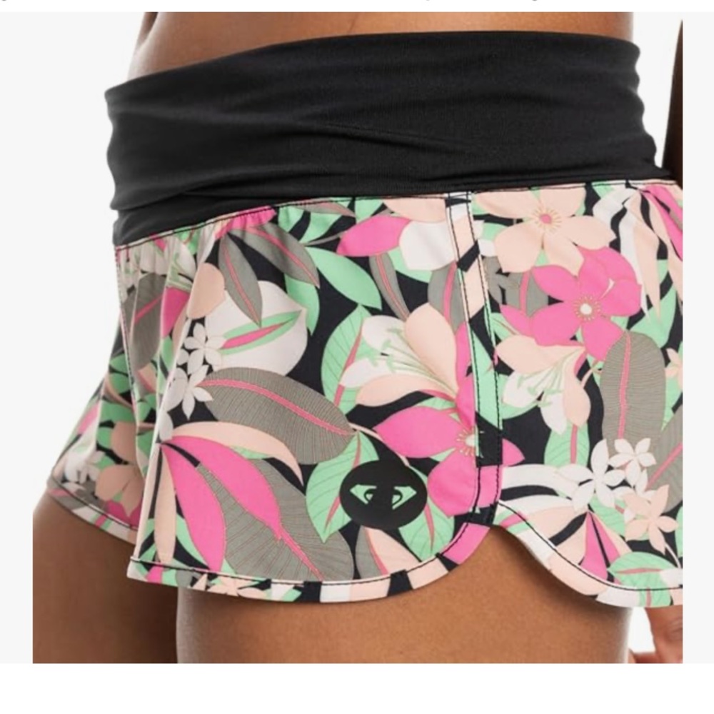 NIB ROXY Women's Endless Summer 2 inch board shorts. Floral
